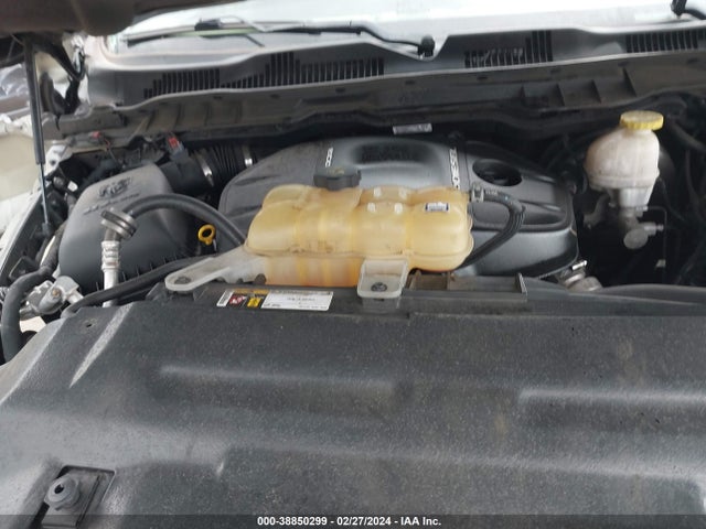 RAM 1500 Longhorn  4x4 5'7 Box 2018 1C6RR7PM4JS272983 Image 10