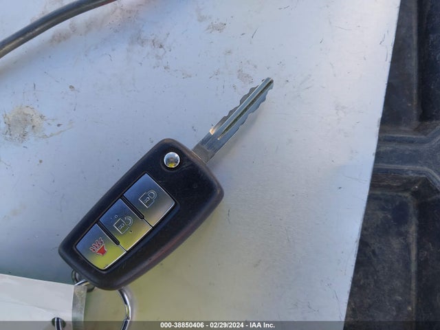 Nissan ROGUE S 2016 KNMAT2MV3GP631064 Image 11