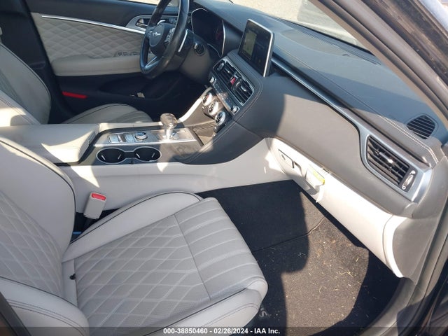 Genesis G70 2.0t Advanced 2019 KMTG44LA4KU013541 Image 5
