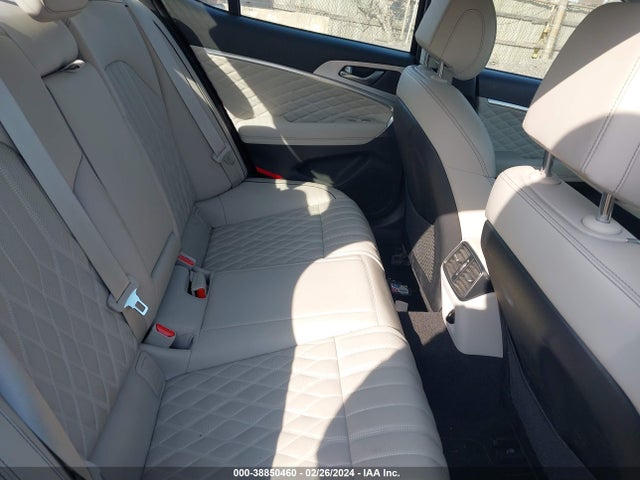 Genesis G70 2.0t Advanced 2019 KMTG44LA4KU013541 Image 8