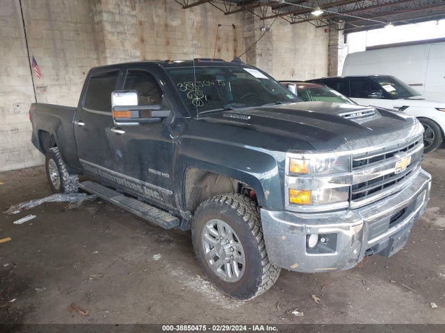 2018 1GC1KWEY1JF238504 main image