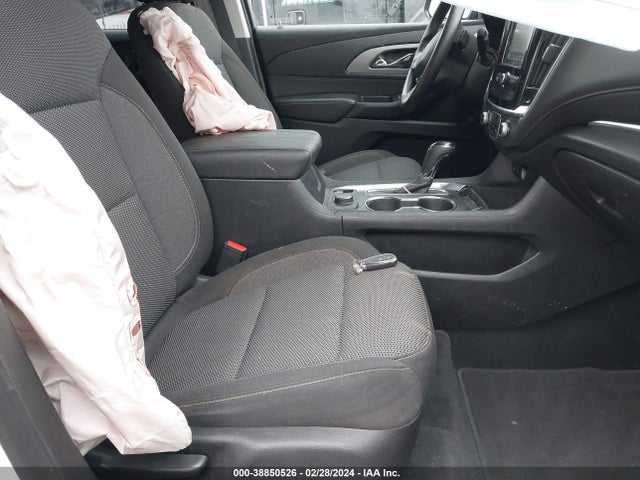 Chevrolet Traverse Ls 2019 1GNERFKW8KJ260330 Image 5