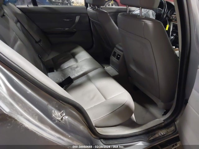 2010 BMW 328I XDRIVE VIN: WBAPK5C50AA647018