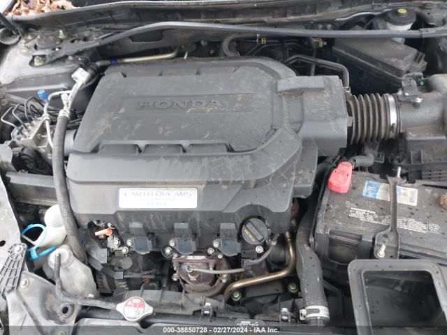 1HGCR3F98HA018781 Honda Accord Touring V6