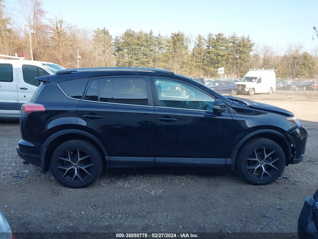 Toyota RAV4 SE 2017 2T3JFREV1HW600383 Image 13