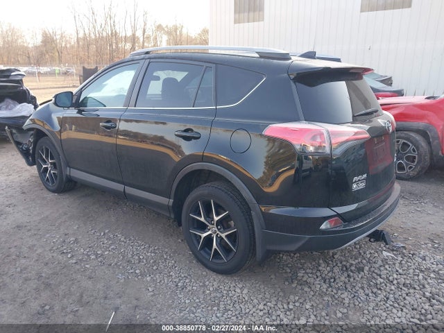 Toyota RAV4 SE 2017 2T3JFREV1HW600383 Image 3