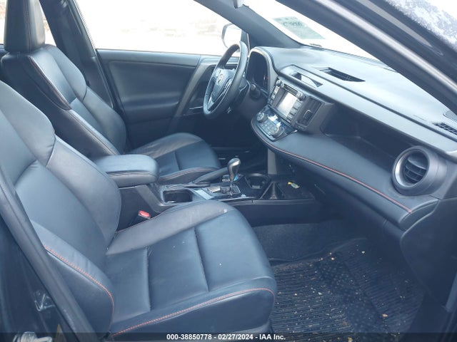 Toyota RAV4 SE 2017 2T3JFREV1HW600383 Image 5