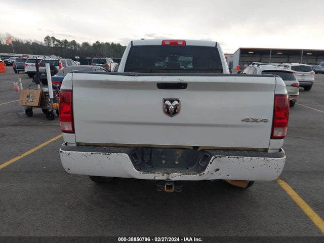 1C6RR7FT1HS820716 RAM 1500 Tradesman Quad Cab 4x4 6'4 Box