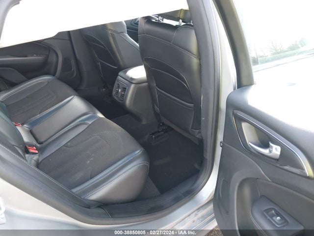 Chrysler 200 S 2016 1C3CCCBB3GN189135 Image 8