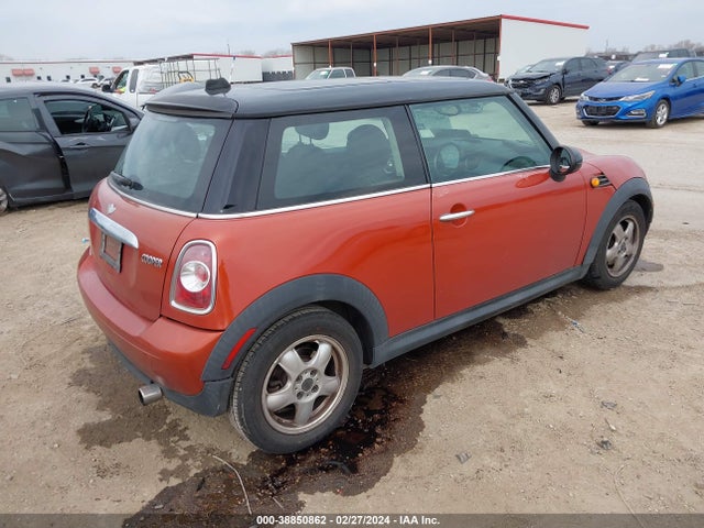 2011 MINI COOPER WMWSU3C54BT093089 Photo 3