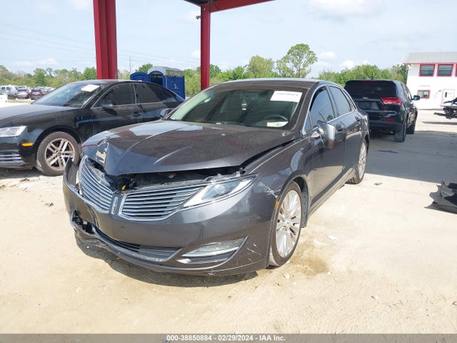 Lincoln MKZ 2016 3LN6L2GK3GR612221 Image 2