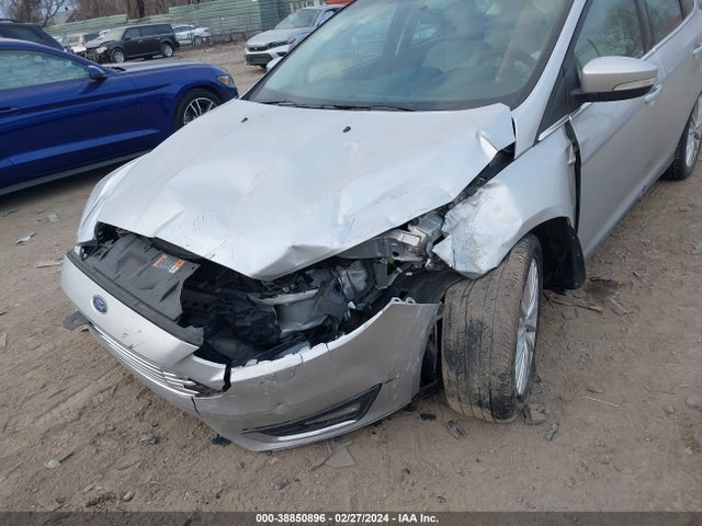 Ford Focus Titanium 2016 1FADP3N20GL345908 Image 6