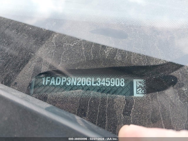 Ford Focus Titanium 2016 1FADP3N20GL345908 Image 9