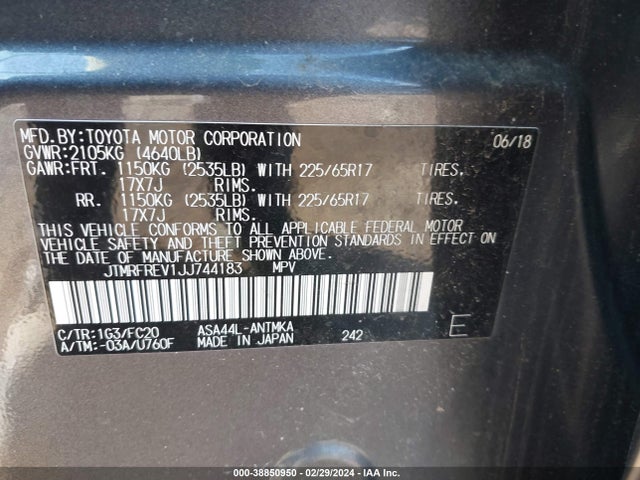 2018 TOYOTA RAV4 XLE VIN: JTMRFREV1JJ744183
