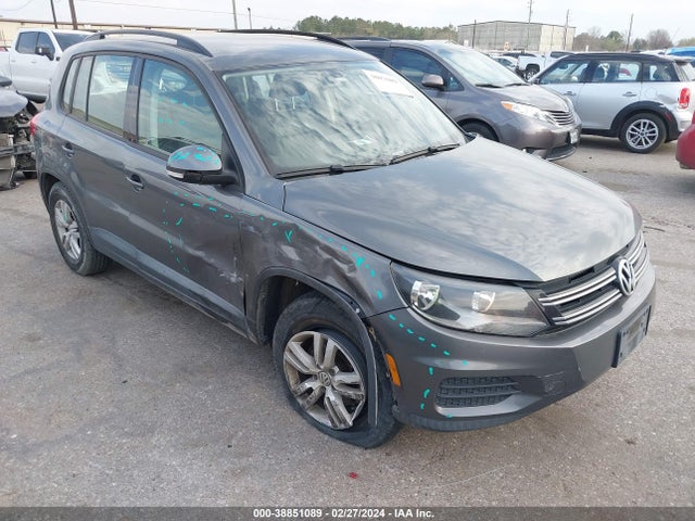 2016 WVGAV7AX8GW532609 main image