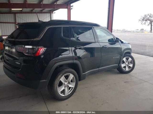 Jeep Compass Latitude 4x4 2022 3C4NJDBB3NT164510 Image 4