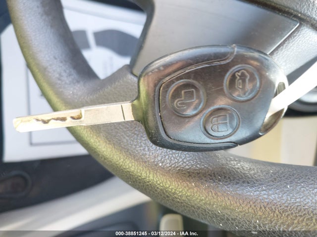 2013 FORD FIESTA S VIN: 3FADP4AJ1DM192310
