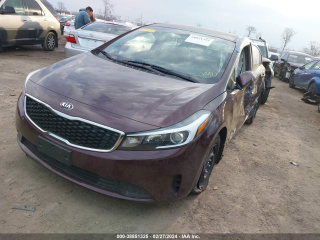 KIA FORTE LX 2018 3KPFL4A78JE209466 Image 2