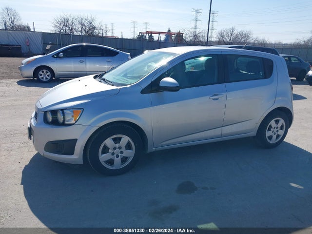 Chevrolet Sonic Ls Auto 2014 1G1JA6SH0E4186896 Image 2