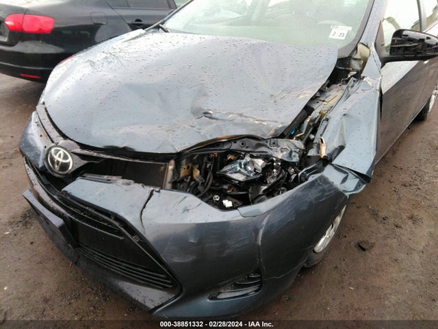Toyota COROLLA LE 2018 2T1BURHE7JC053609 Image 6