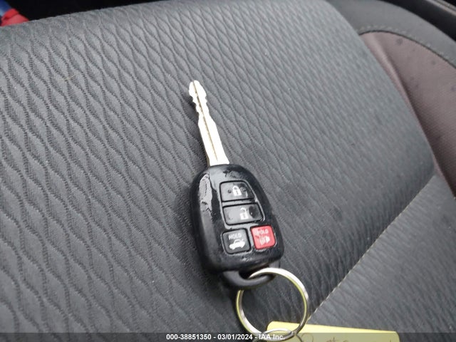 Toyota COROLLA LE 2019 5YFBURHE4KP898838 Image 11
