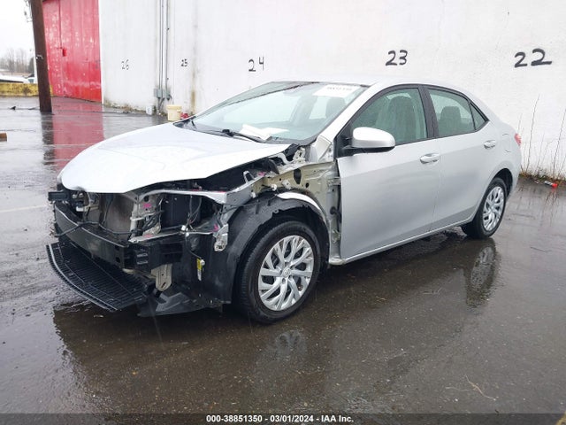 Toyota COROLLA LE 2019 5YFBURHE4KP898838 Image 2