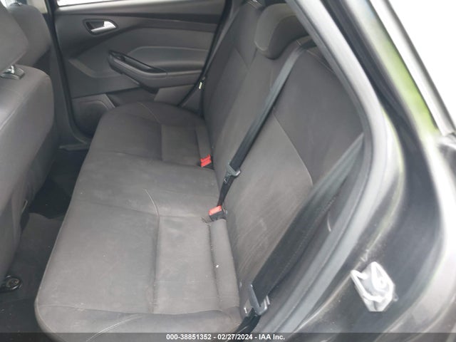 2015 FORD FOCUS SE VIN: 1FADP3F2XFL342009