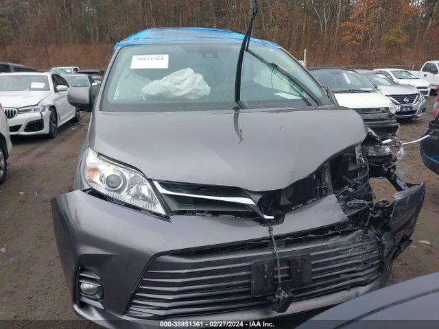 Toyota Sienna Xle 7 Passenger 2018 5TDDZ3DC8JS201818 Image 12