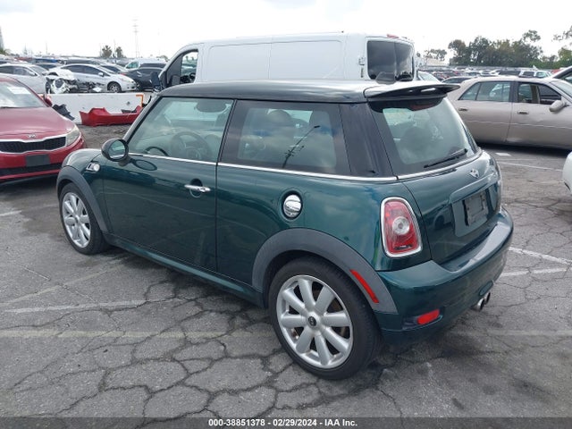 2007 MINI COOPER S WMWMF73597TT85807 Photo 2