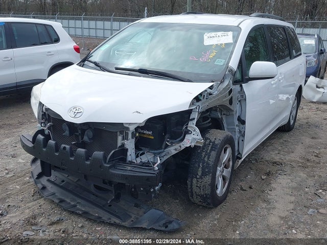 Toyota Sienna Le 8 Passenger 2015 5TDKK3DC6FS679464 Image 6