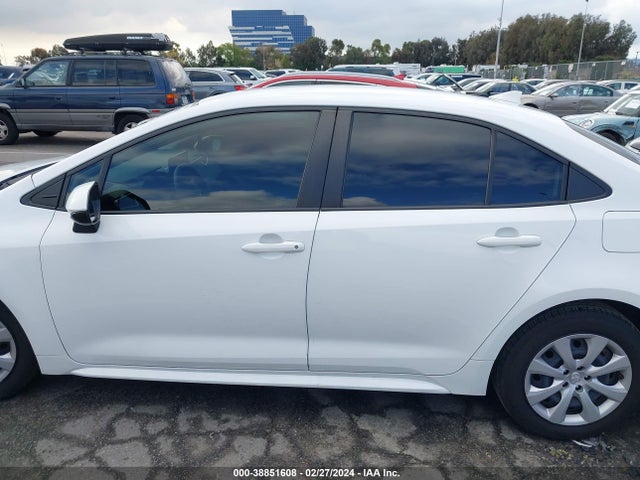 Toyota COROLLA LE 2022 JTDEPMAE3N3008733 Image 15