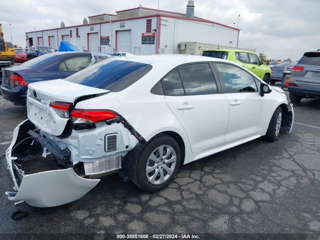 Toyota COROLLA LE 2022 JTDEPMAE3N3008733 Image 4