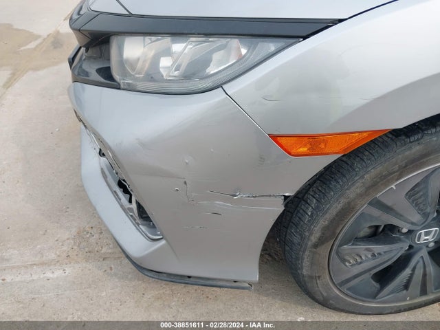 Honda CIVIC EX 2018 SHHFK7H5XJU232300 Image 17