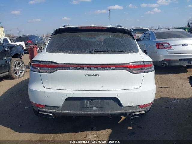 Porsche Macan 2021 WP1AA2A50MLB02683 Image 17