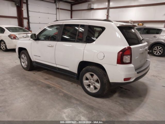 1C4NJCEA1GD735529 Jeep Compass Latitude