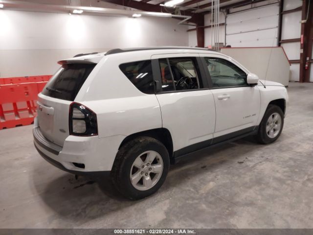 1C4NJCEA1GD735529 Jeep Compass Latitude