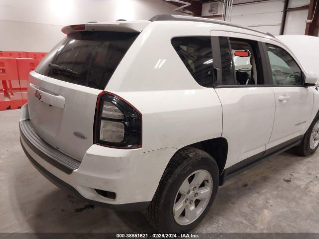 1C4NJCEA1GD735529 Jeep Compass Latitude