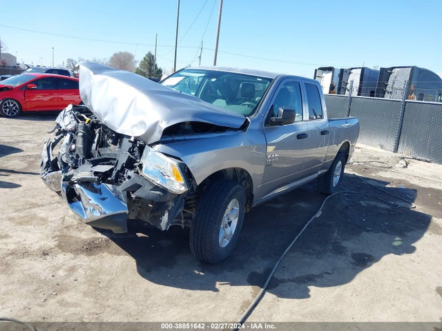1C6RR7FG6KS736370 RAM 1500 Classic Tradesman Quad Cab 4x4 6'4 Box