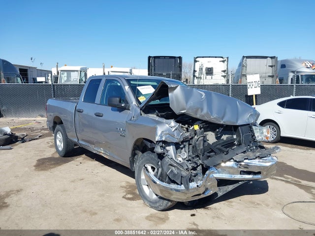 1C6RR7FG6KS736370 RAM 1500 Classic Tradesman Quad Cab 4x4 6'4 Box