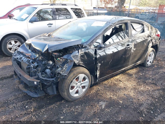 KIA FORTE LX 2017 3KPFK4A79HE082742 Image 2