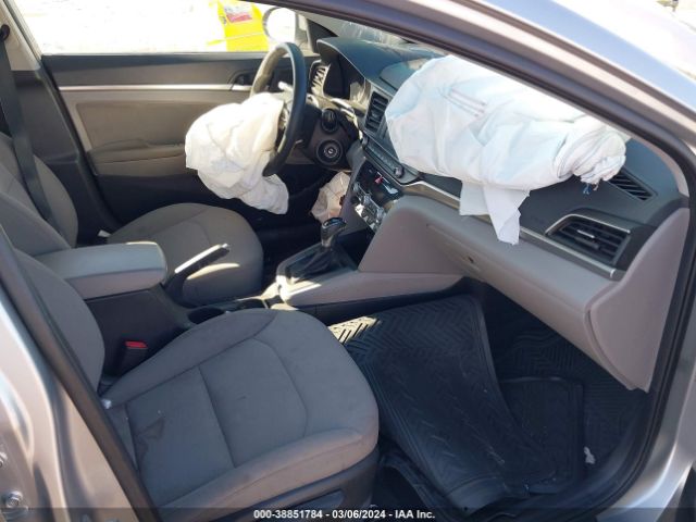 2020 HYUNDAI ELANTRA 5NPD84LF5LH579706 Photo 4
