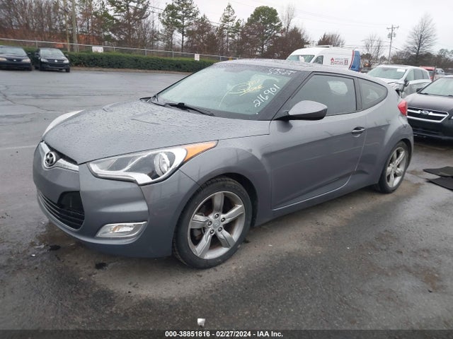 Hyundai Veloster Base W/black 2014 KMHTC6AD3EU216901 Image 2