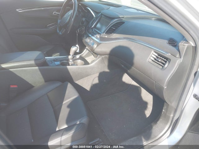 Chevrolet IMPALA 1LT 2017 2G1105S31H9129464 Image 5