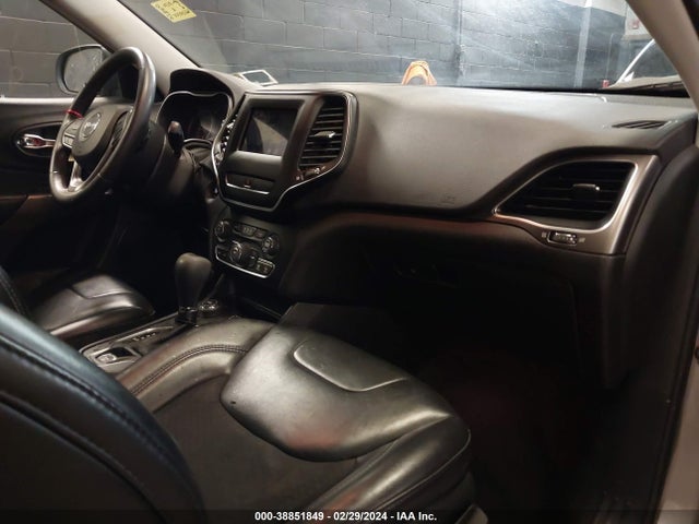 1C4PJMLX5KD106886 Jeep Cherokee Latitude Plus 4x4