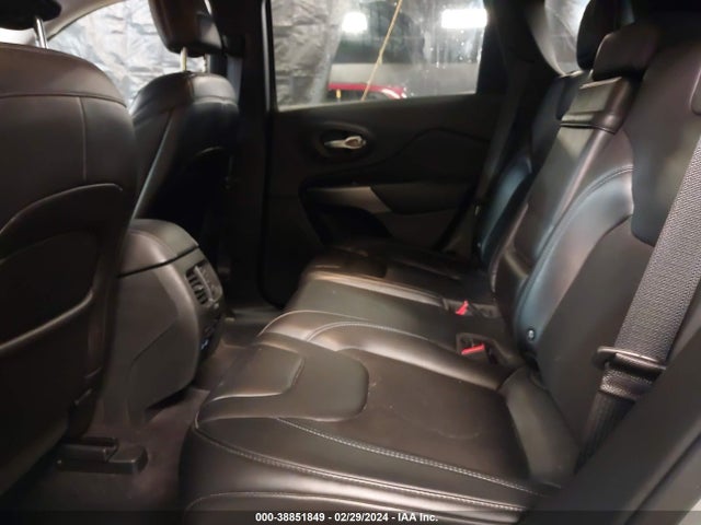 1C4PJMLX5KD106886 Jeep Cherokee Latitude Plus 4x4