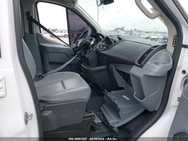 Ford Transit-150 2016 1FTYE1ZM4GKA62113 Image 5
