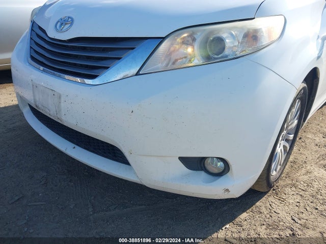 2011 TOYOTA SIENNA XLE V6 VIN: 5TDYK3DC3BS162272