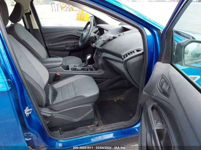 1FMCU0F75KUB53941 Ford ESCAPE S