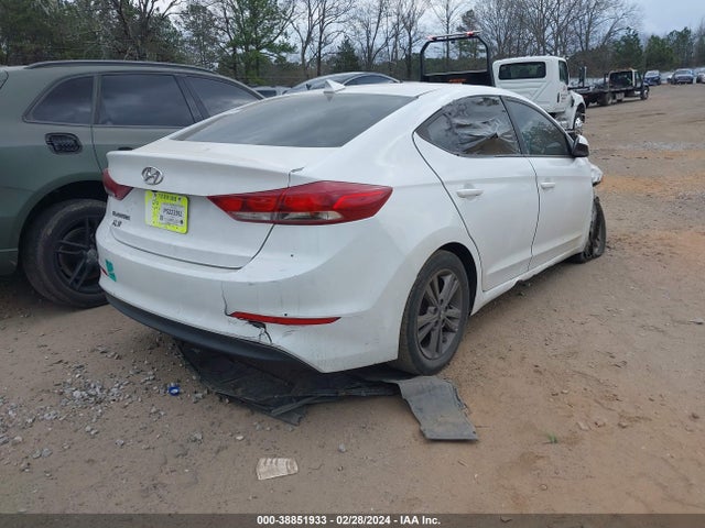 Hyundai ELANTRA SE 2017 5NPD84LF3HH077512 Image 4