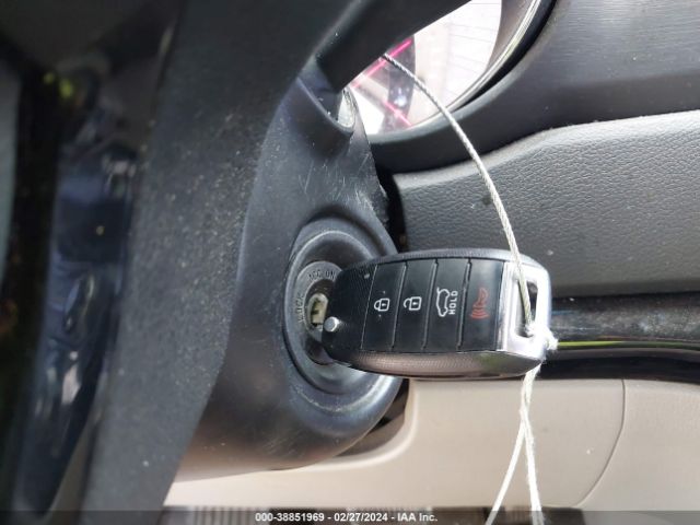 KNDMA5C1XK6552556 KIA Sedona L